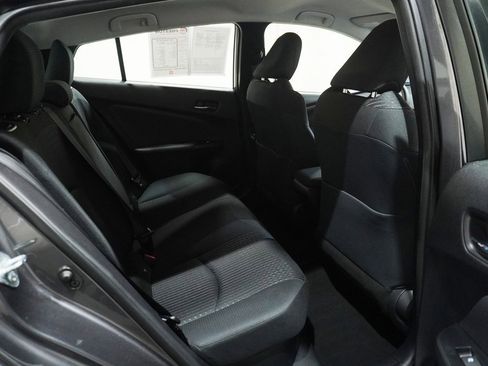 Used 2017 Toyota Prius Four image 13