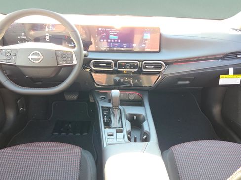 New 2026 Nissan Sentra SR w/ Floor Mat Package image 13