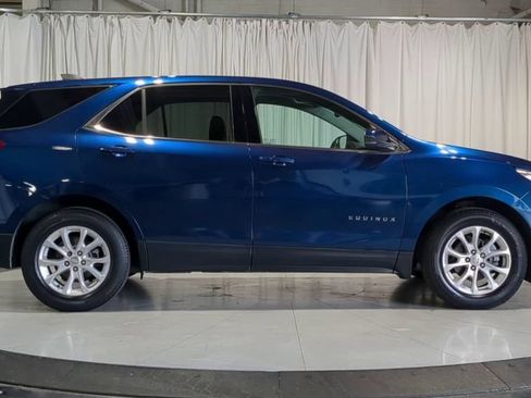 Used 2020 Chevrolet Equinox LT w/ Driver Convenience Package FWD image 11