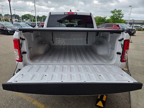 Used 2023 RAM 1500 Big Horn AWD/4WD image 6