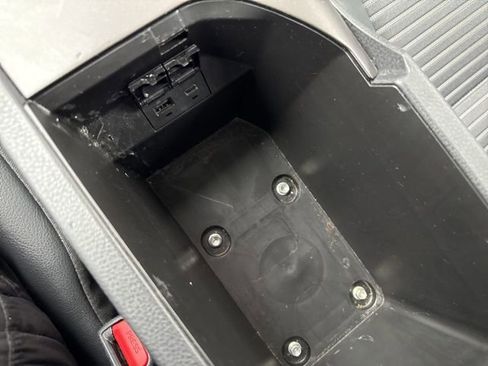 Used 2024 Toyota Camry SE image 20