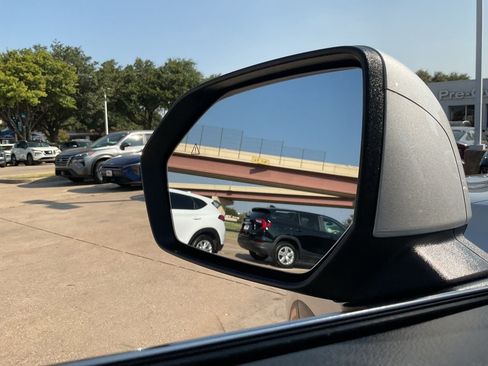 Used 2025 Hyundai Palisade SEL FWD image 25
