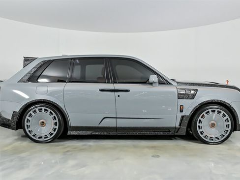 Used 2023 Rolls-Royce Cullinan AWD/4WD image 17