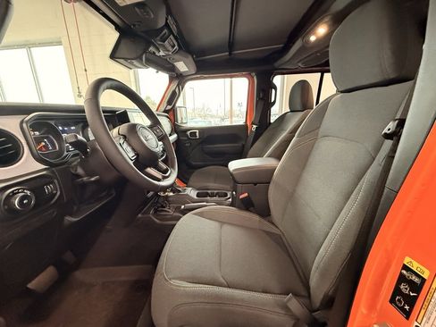 New 2025 Jeep Wrangler Sport S image 9