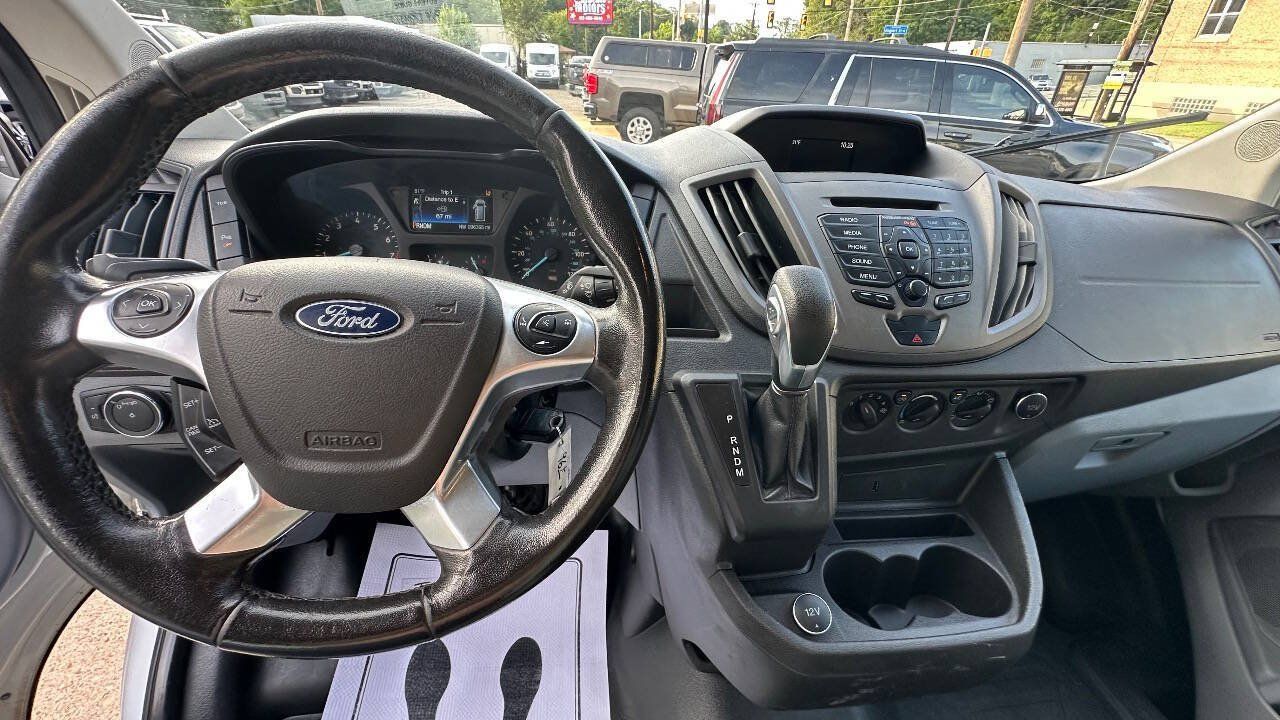 Used 2019 Ford Transit 250 130 Low Roof RWD image 13