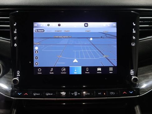 Used 2022 Jeep Wagoneer Series III AWD/4WD image 31