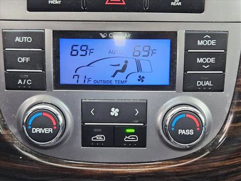 Used 2011 Hyundai Santa Fe Limited image 14