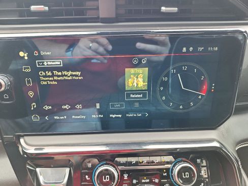 Used 2024 GMC Sierra 2500 AT4X image 22