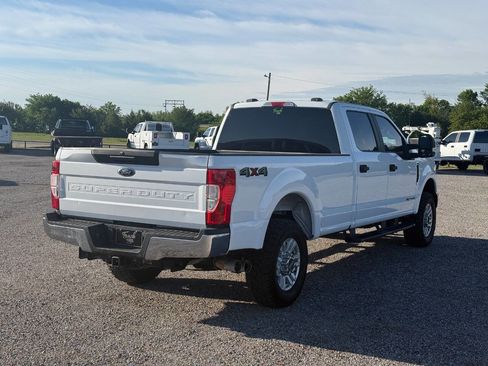 Used 2022 Ford F250 XL w/ Power Equipment Group image 5