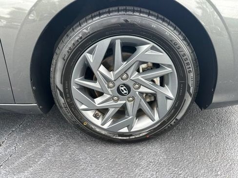 Used 2024 Hyundai Elantra SEL FWD image 37