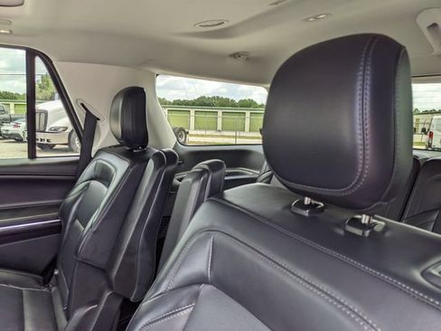 Used 2025 Lincoln Navigator Reserve AWD/4WD image 21