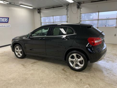 Used 2019 Mercedes-Benz GLA 250 4MATIC image 3