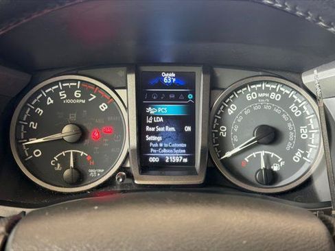 Certified 2023 Toyota Tacoma TRD Off-Road w/ TRD Premium Off Road Package AWD/4WD image 26