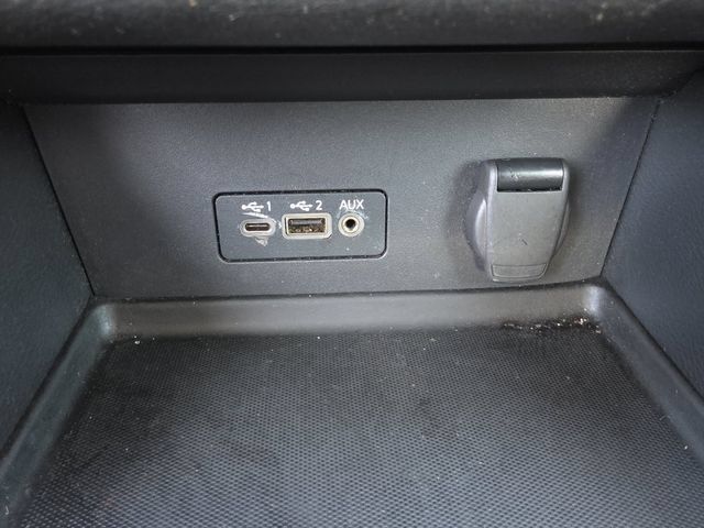 Used 2022 Nissan Sentra SV w/ SV Premium Package FWD image 6