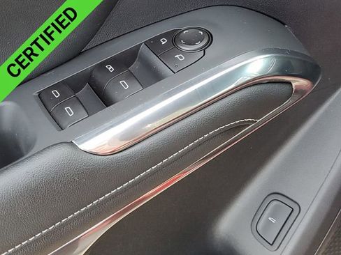 Used 2024 Chevrolet Traverse LT image 23