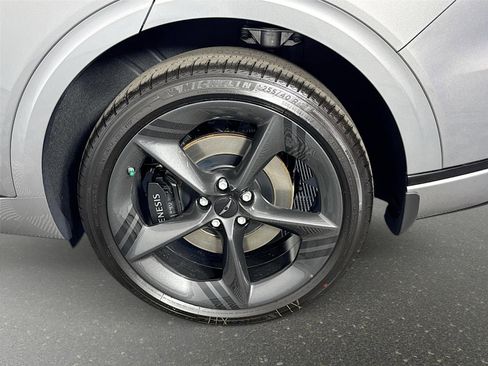 New 2026 Genesis GV70 2.5T Sport Prestige AWD/4WD image 32
