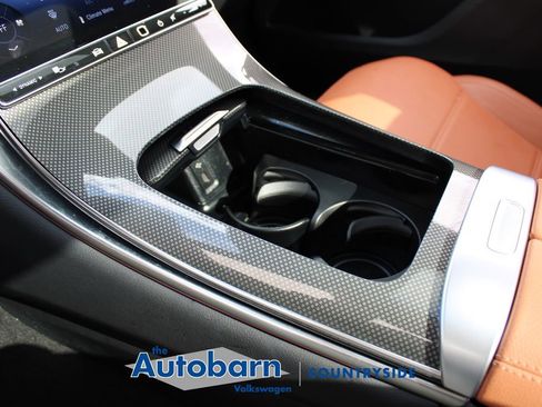Used 2025 Mercedes-Benz GLC 300 4MATIC image 18