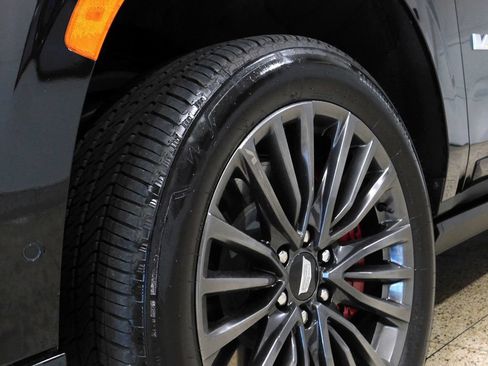 Used 2024 Cadillac Escalade ESV V w/ LPO, Floor Liner Package AWD/4WD image 24
