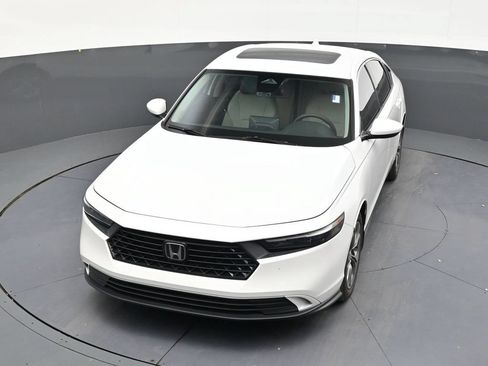 Used 2024 Honda Accord EX image 19
