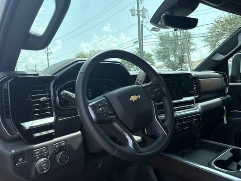 Used 2026 Chevrolet Silverado 3500 High Country w/ High Country Premium Package AWD/4WD image 20
