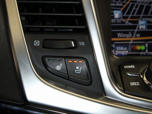 Used 2017 Chevrolet SS Base image 27