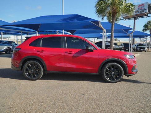 Used 2024 Honda HR-V Sport image 8
