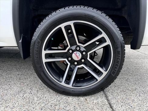 Used 2015 GMC Sierra 1500 SLE AWD/4WD image 5