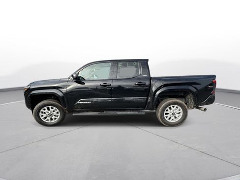 Certified 2025 Toyota Tacoma SR5 image 9