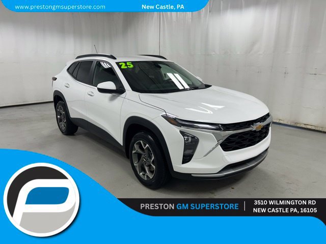Used 2025 Chevrolet Trax LT w/ LT Convenience Package FWD image 1