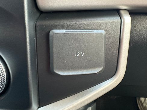 Used 2024 Ford Expedition XLT AWD/4WD image 22