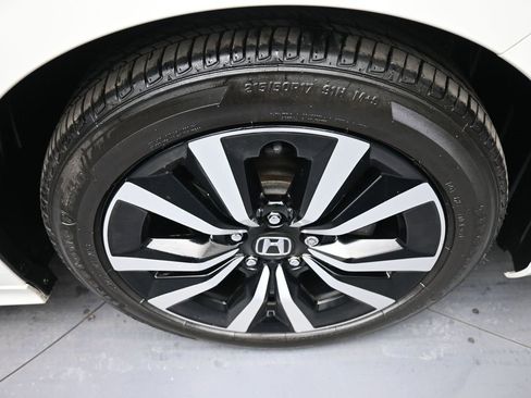 Certified 2024 Honda Civic EX image 13