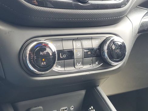 Used 2023 Chevrolet TrailBlazer LT w/ Convenience Package AWD/4WD image 16