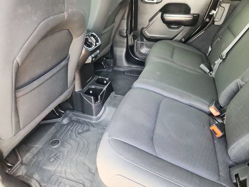 Used 2020 Jeep Wrangler Unlimited Sport S AWD/4WD image 8