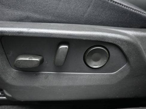 Used 2024 Buick Envision Preferred AWD/4WD image 23