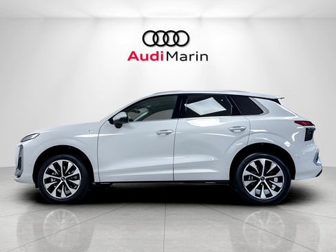 New 2026 Audi Q3 quattro 2.0T AWD/4WD image 2