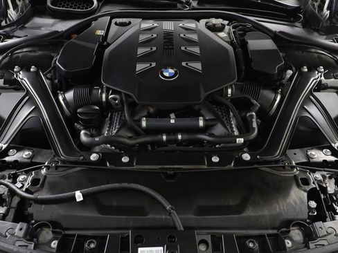 Certified 2025 BMW 760i xDrive w/ Executive Package AWD/4WD image 24