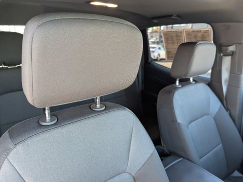 Used 2025 Chevrolet Colorado Trail Boss image 3