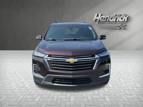 Used 2022 Chevrolet Traverse LT FWD image 3