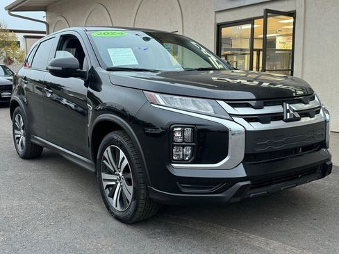 Used 2024 Mitsubishi Outlander Sport SE image 1