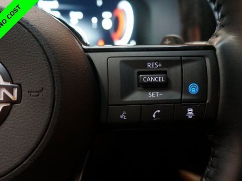 Used 2022 Nissan Pathfinder Platinum w/ Cargo Package image 23