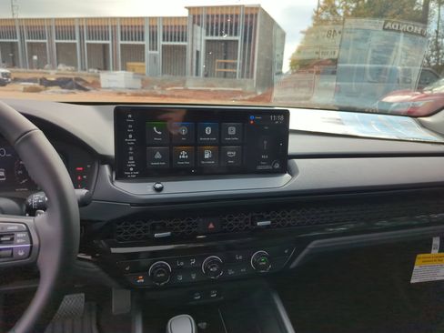 New 2025 Honda Accord EX-L image 30