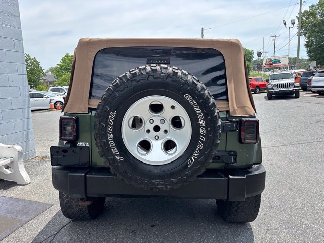 Used 2009 Jeep Wrangler Sahara w/ Dual Top Group AWD/4WD image 5