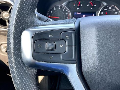 Used 2021 Chevrolet Blazer LT w/ Midnight/Sport Edition FWD image 12