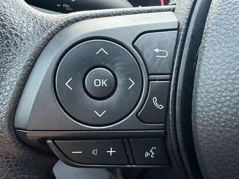 Used 2025 Toyota RAV4 XLE image 20