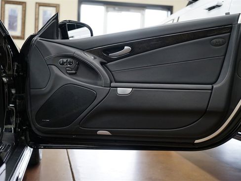 Used 2012 Mercedes-Benz SL 550 image 27