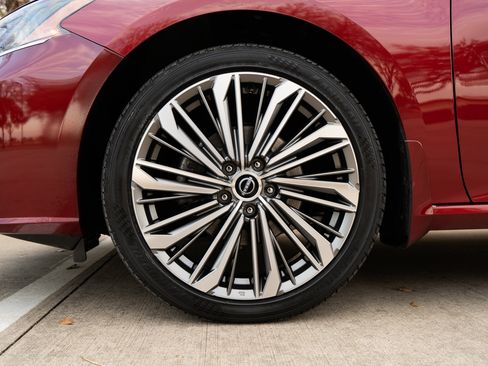 Used 2023 Nissan Altima 2.5 SL image 14