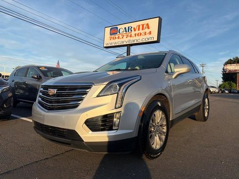 Used 2017 Cadillac XT5 Luxury w/ Driver Awareness Package FWD image 1
