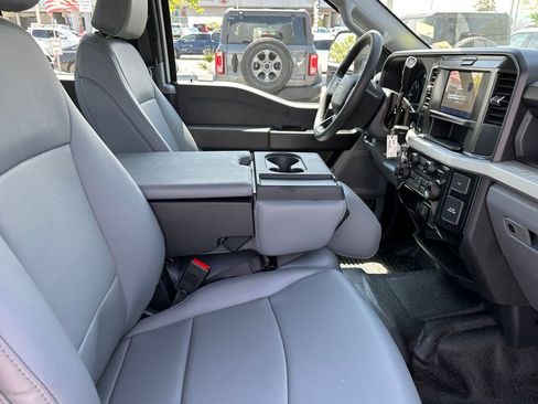 New 2026 Ford F250 XL w/ XL Chrome Package RWD image 16