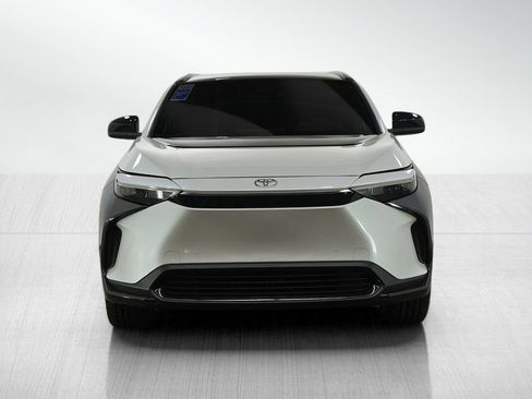 Used 2024 Toyota bZ4X XLE image 8