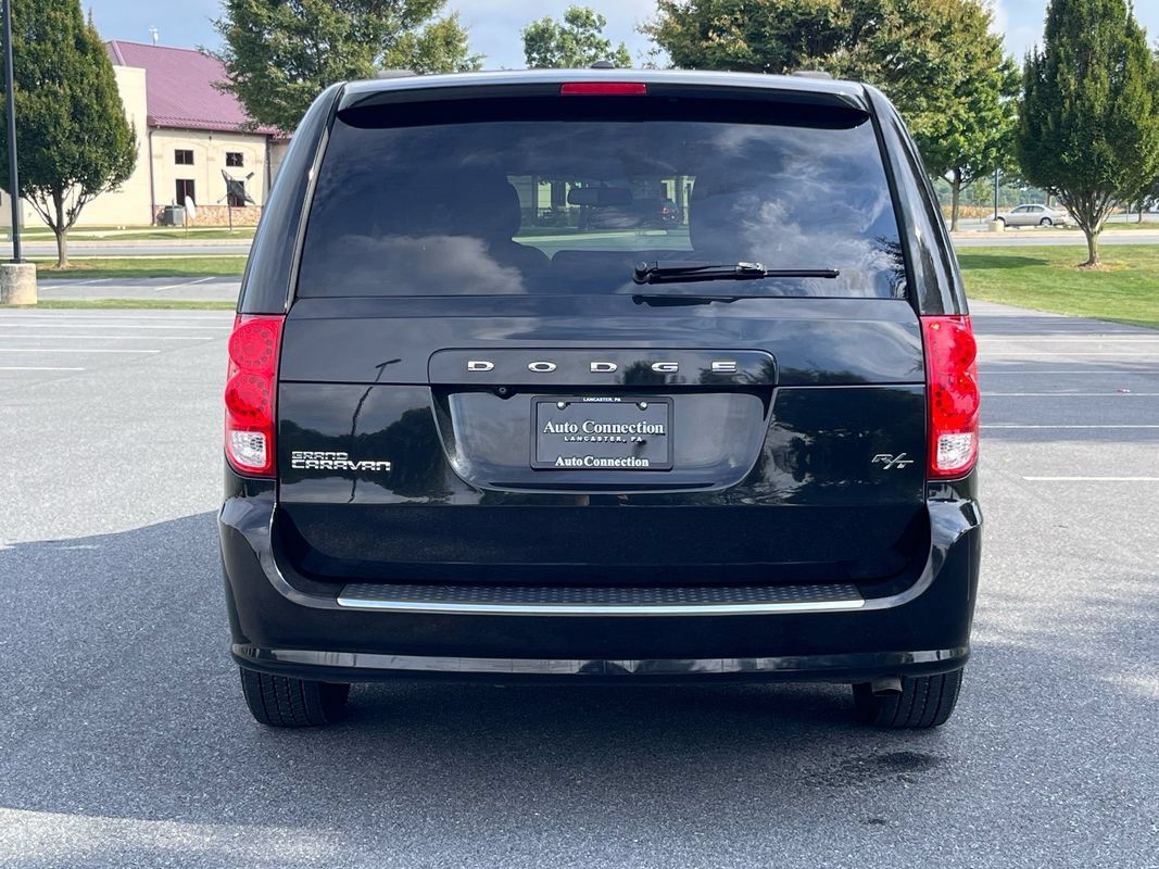 Used 2014 Dodge Grand Caravan R/T w/ Driver Convenience Group FWD image 7